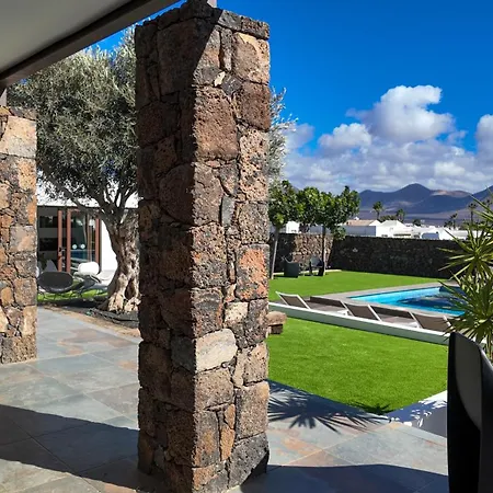 Hc Luxury Celavella Villa *